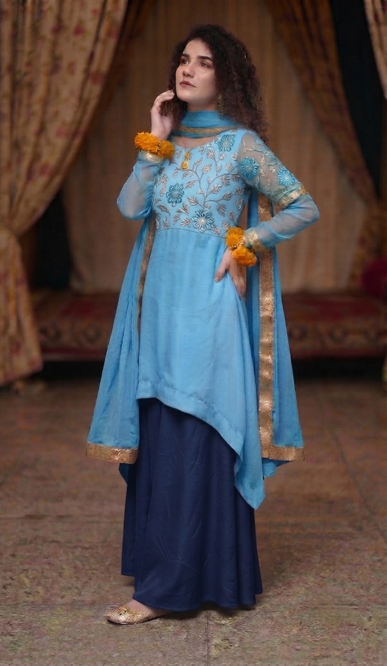 Embroidered Pakistani Wedding Guest Outfit - Image 13