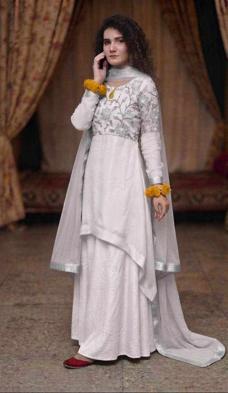 Embroidered Pakistani Wedding Guest Outfit - Image 9